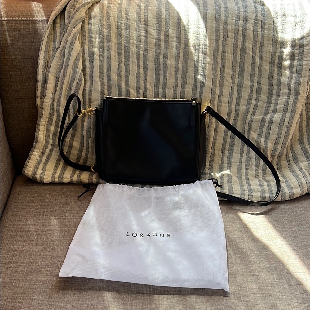 Lo & Sons Black Crossbody Bag